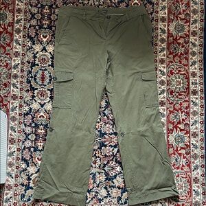 Banana Republic Green Cargo Pants for Women